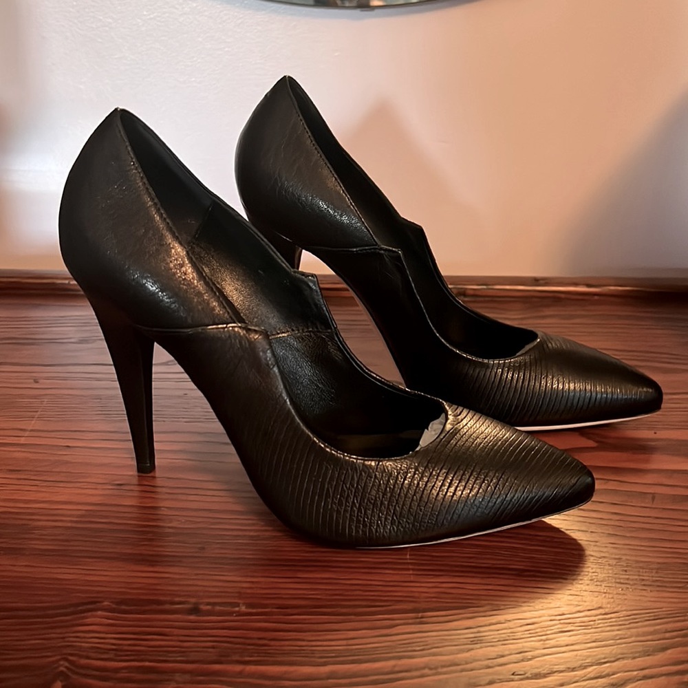 Loeffler Randall Irina Waves Black Heel NIB